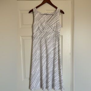 Eddie Bauer Travex Dress Small.